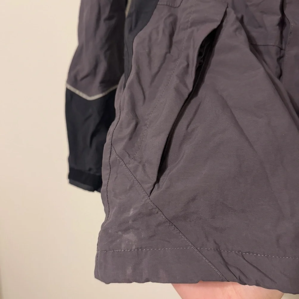 The North Face Boy’s Hyvent Jacket Size Large Gray